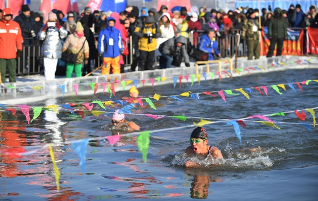 Hang tram nguoi boi trong gia ret o Trung Quoc hinh anh