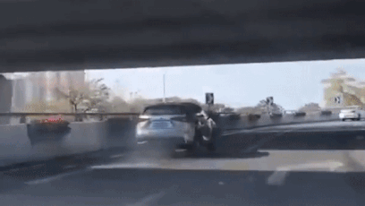 Oto gap su co boc chay khi dang chay hinh anh