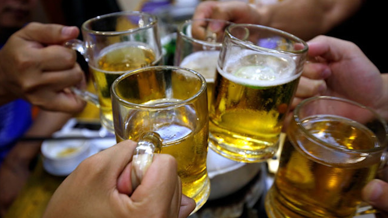 Anh huong luat moi, nganh bia ruou kho tang truong manh nam 2020 hinh anh