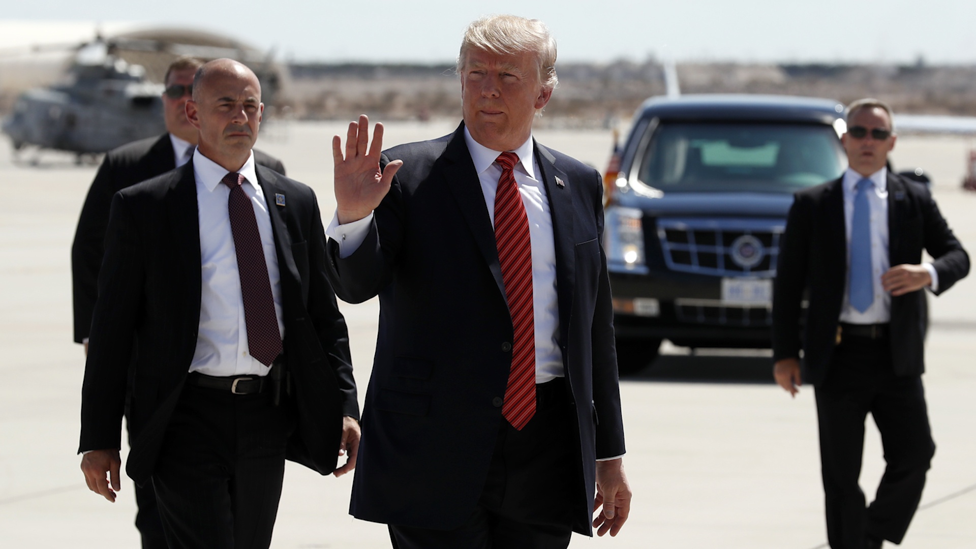 Khi mat vu yeu con gai tong thong My hinh anh