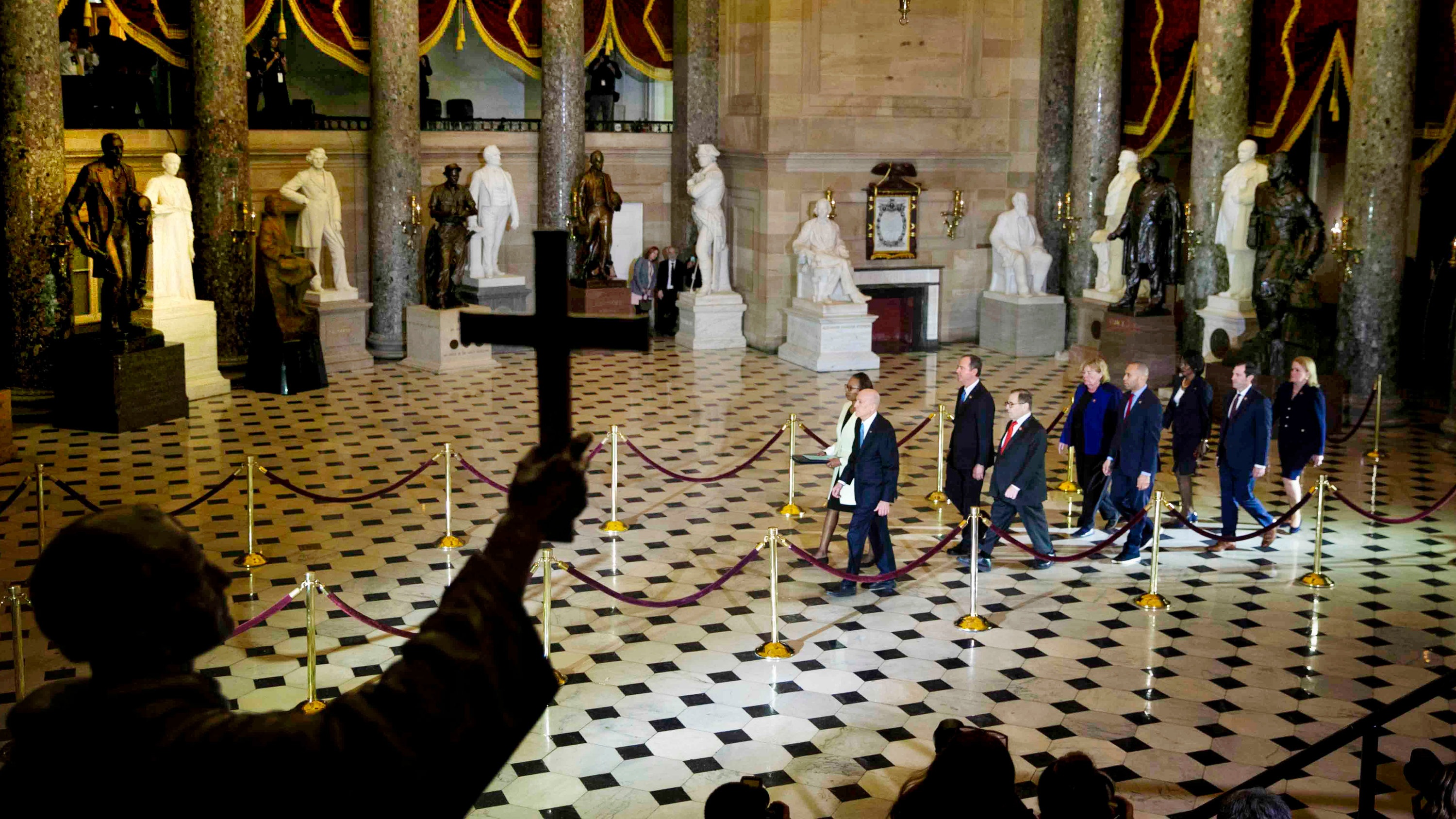 'Ten lua voi dau dan 1.416 chu' xuyen qua dien Capitol hinh anh