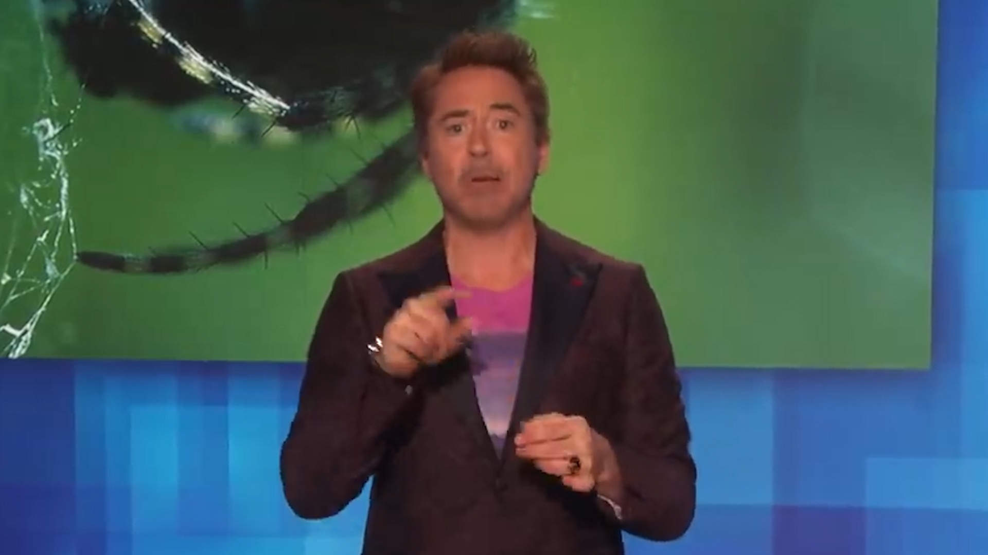 Robert Downey Jr. vi Taylor Swift nhu nhen doc an thit ban tinh hinh anh