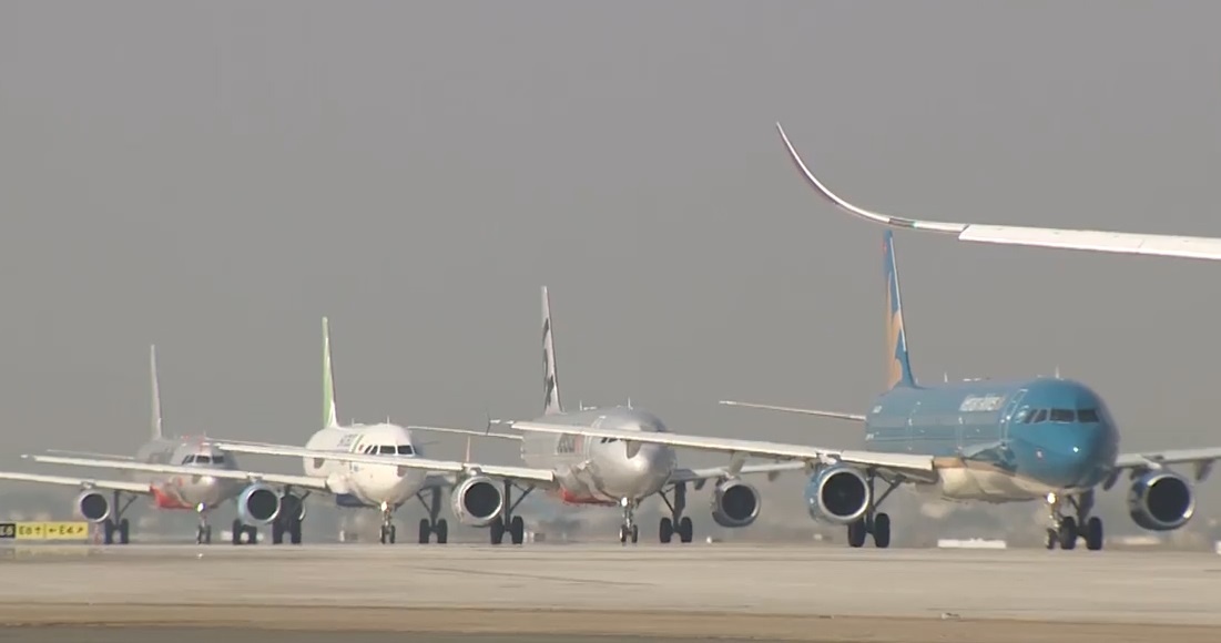 May bay 'tac duong' o san bay Tan Son Nhat hinh anh