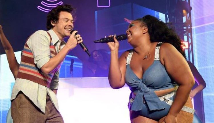 Harry Styles ngay cang nu tinh hinh anh