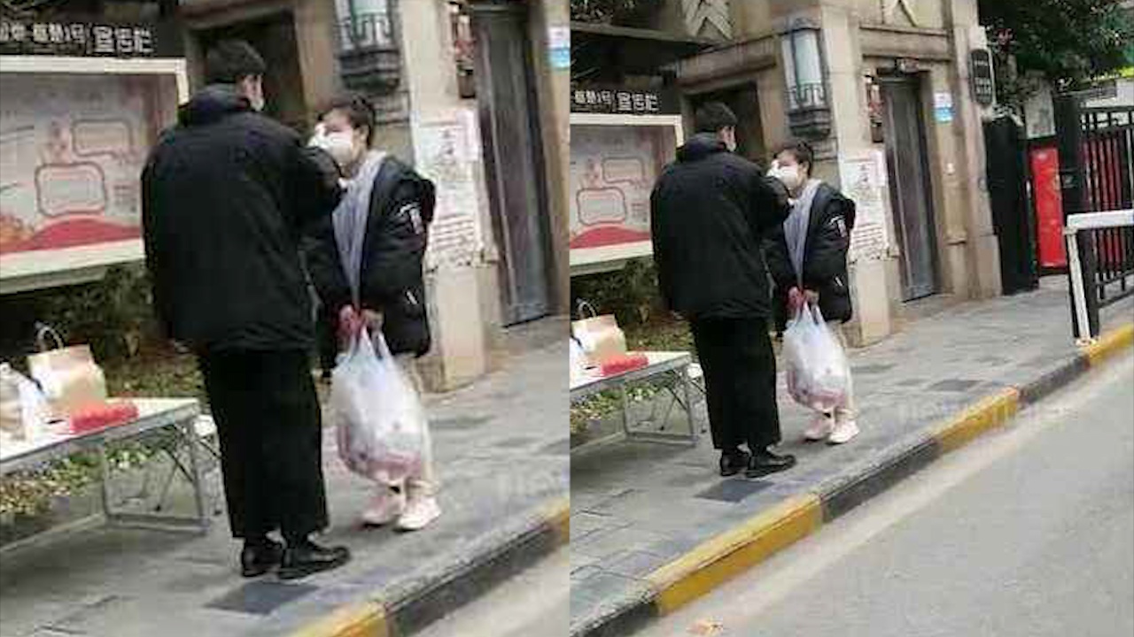 Cu dan Vu Han duoc kiem tra suc khoe truoc khi tro ve nha rieng hinh anh