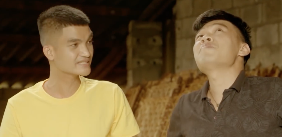 Mac Van Khoa gian lan khi choi game show hinh anh