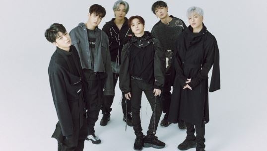 iKON lan dau tai xuat voi doi hinh 6 thanh vien hinh anh