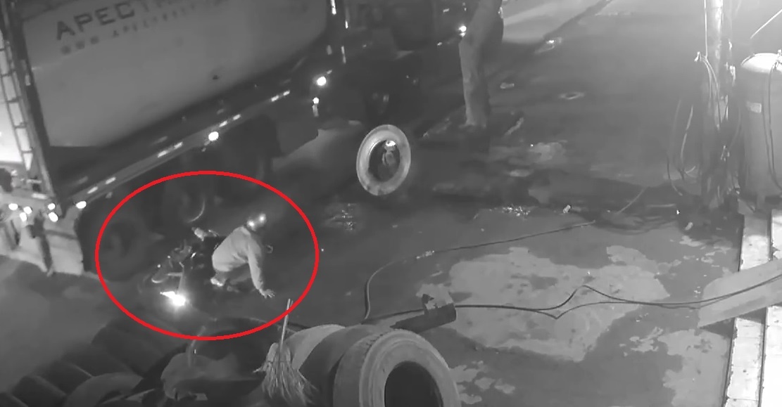 Xe bon lan lan gay tai nan cho xe may roi bo di hinh anh