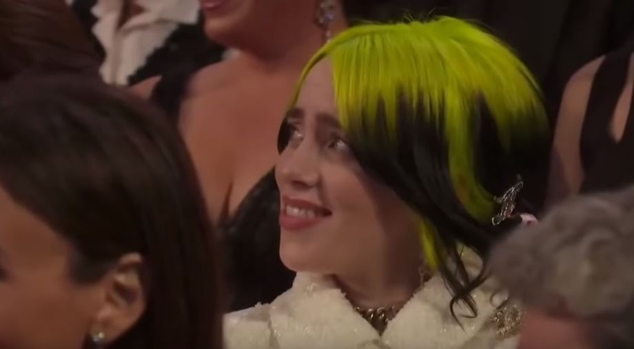 Billie Eilish biu moi tai Oscar 2020 hinh anh