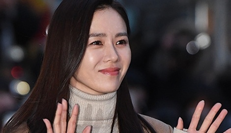 Hyun Bin va Son Ye Jin thu hut ong kinh hinh anh