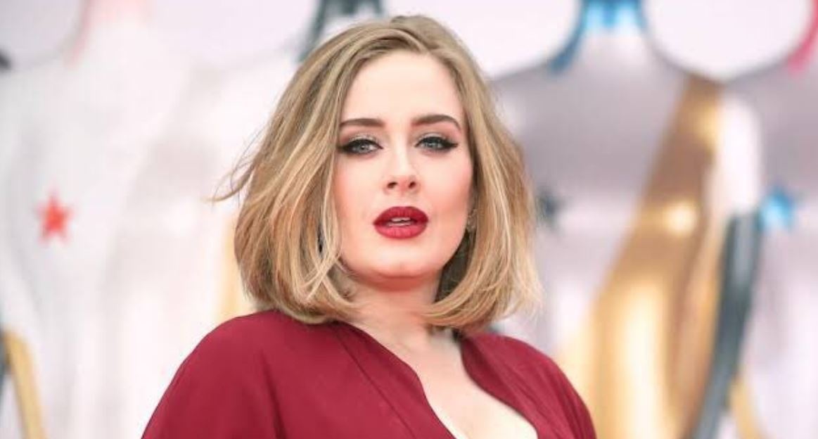 Adele bien dam cuoi ban than thanh san khau comeback hinh anh