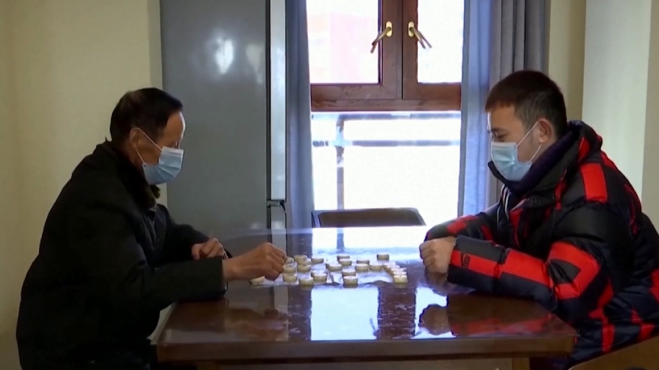 Cuoc song cua mot gia dinh tai Vu Han giua dot dich virus corona hinh anh