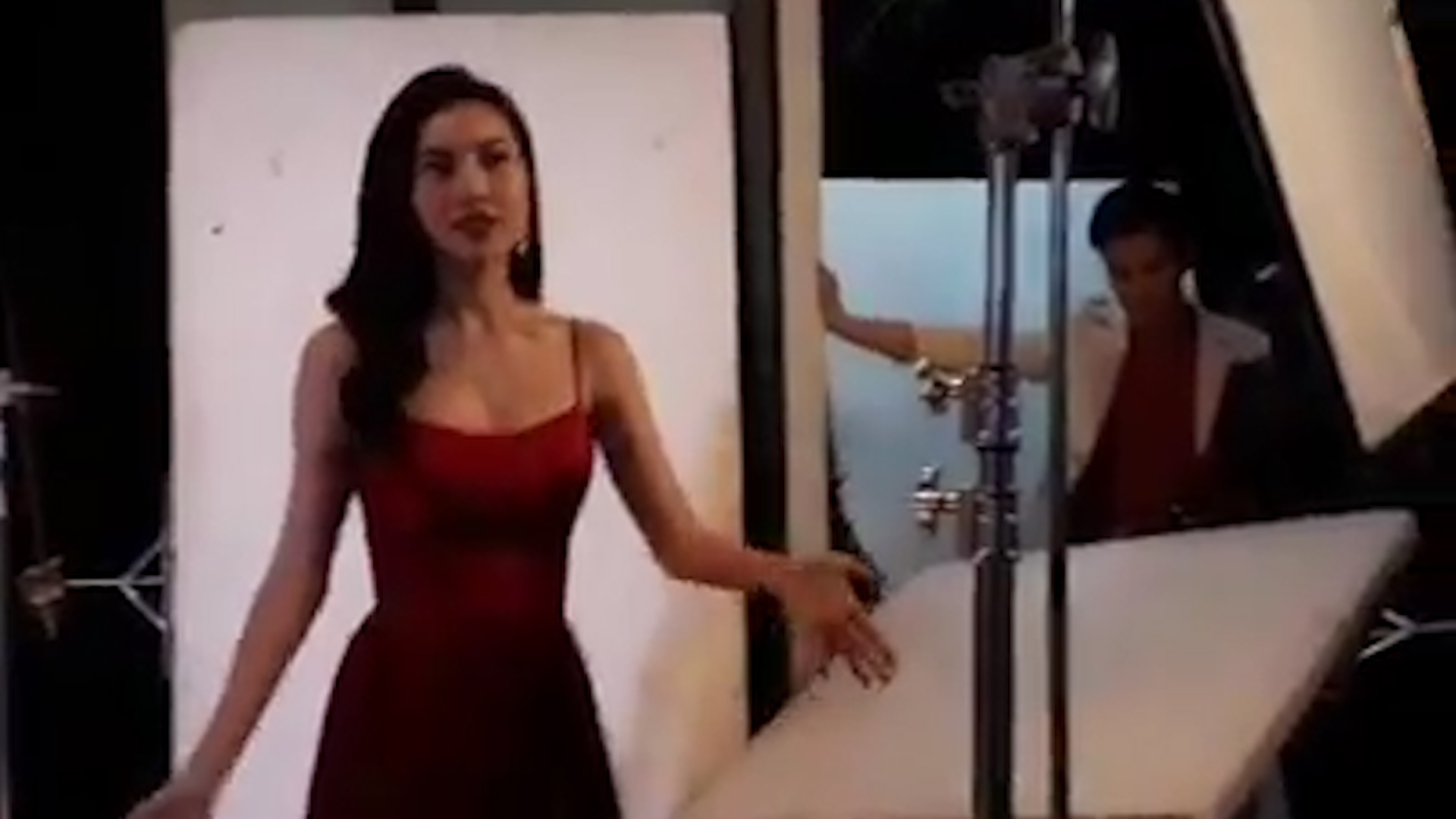 Ninh Duong Lan Ngoc cover 'Anysong' voi dieu nhay tu sang tao hinh anh