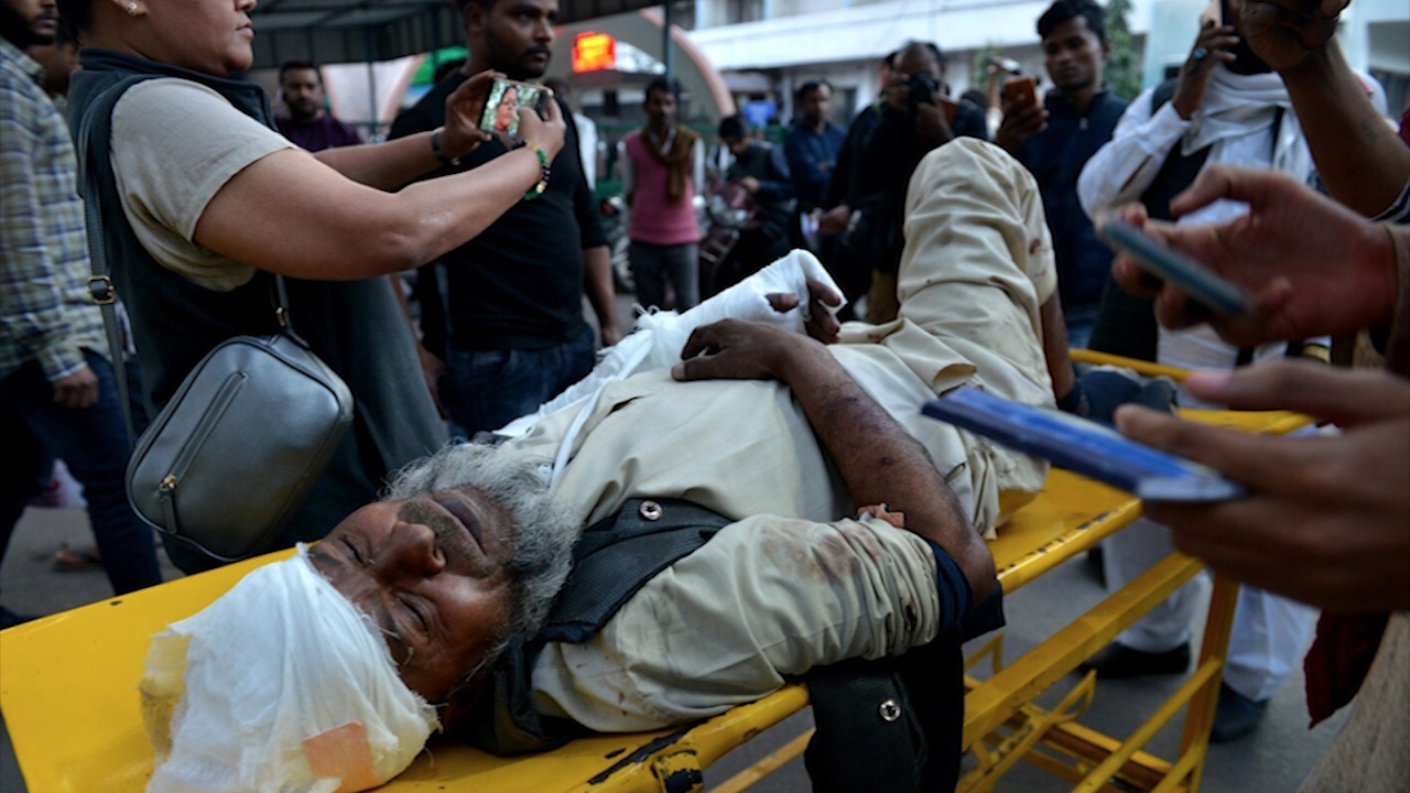 Bieu tinh phan doi luat cong dan moi o An Do khien 30 nguoi thiet mang hinh anh