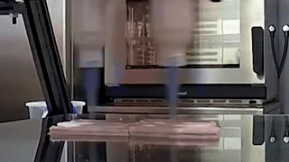 May in tao ra thit bo hinh anh