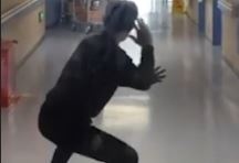 Nguoi dan ong nhiem benh tron bac si ra tap thai cuc quyen hinh anh