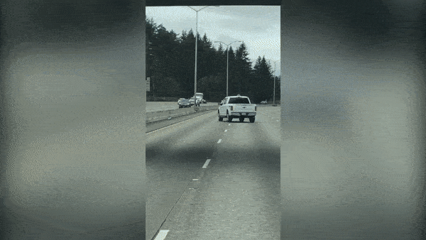 Oto mat dieu khien va cham dai phan cach tren cao toc hinh anh