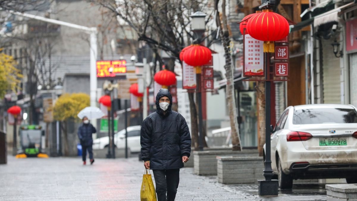 Can canh Vu Han truoc va sau dich Covid-19 hinh anh