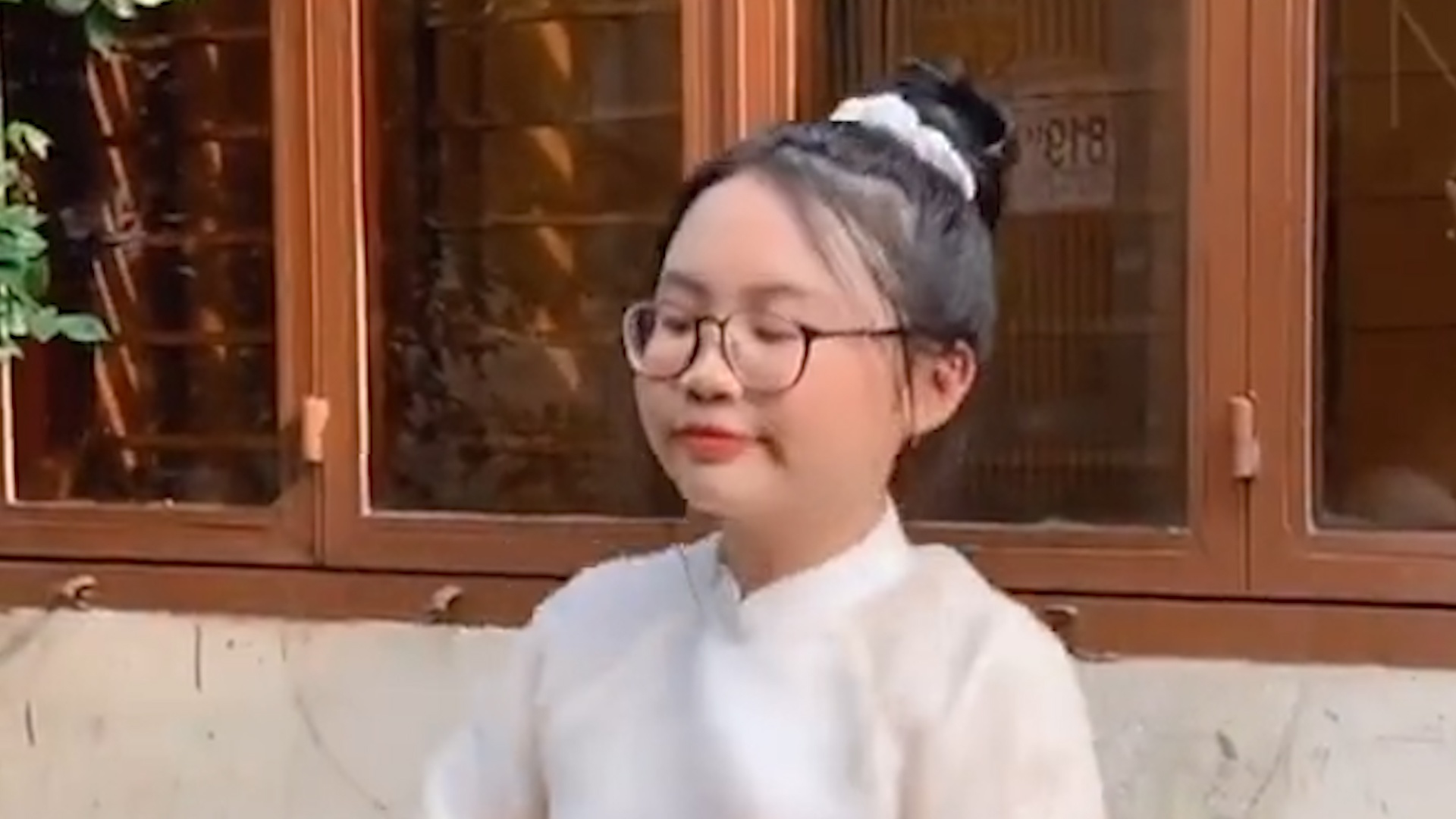 Dan ca si Viet cover vu dieu rua tay cua Quang Dang hinh anh