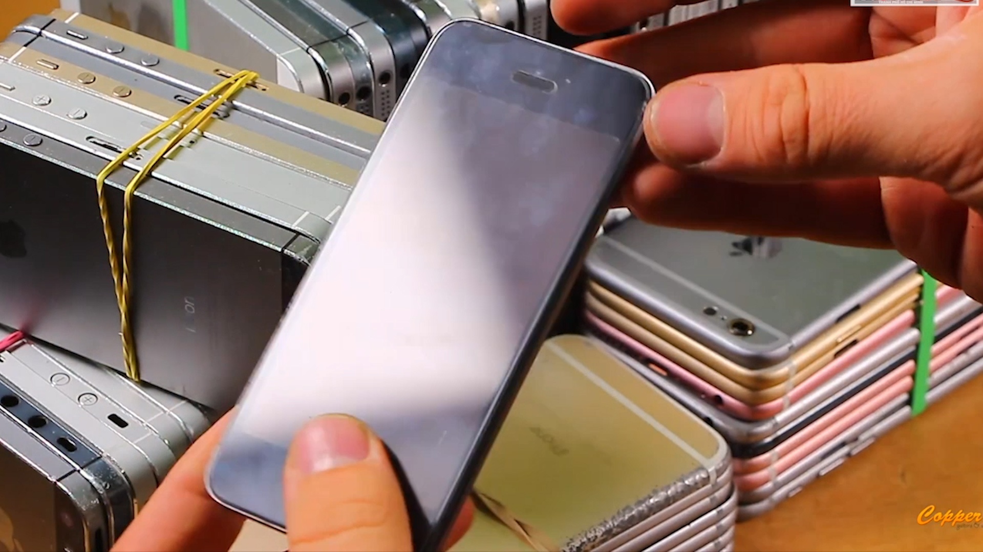 Cua nat 107 cai iPhone de lam dan guitar dien hinh anh