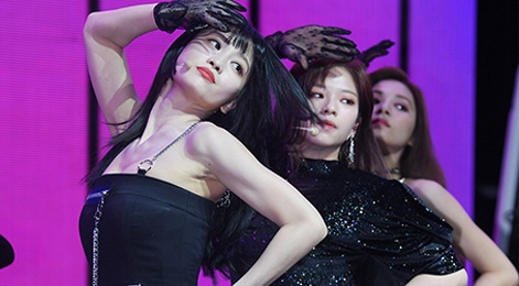 Nhung giot nuoc mat cua TWICE hinh anh