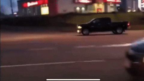 Tai xe mai chui boi xe khac, oto dam vao xe phia truoc hinh anh