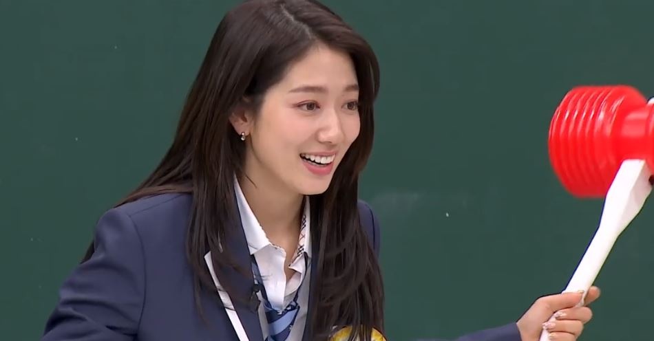 Park Shin Hye say xin trong tiec sinh nhat hinh anh