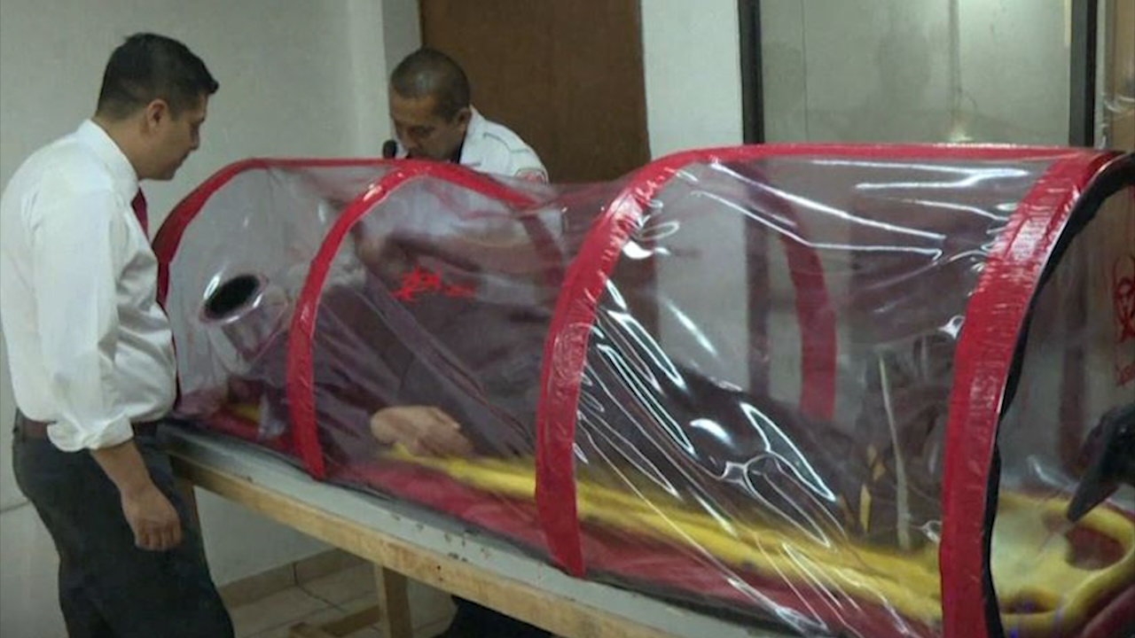 Mexico san xuat lop cach ly cho benh nhan bi lay nhiem Covid-19 hinh anh