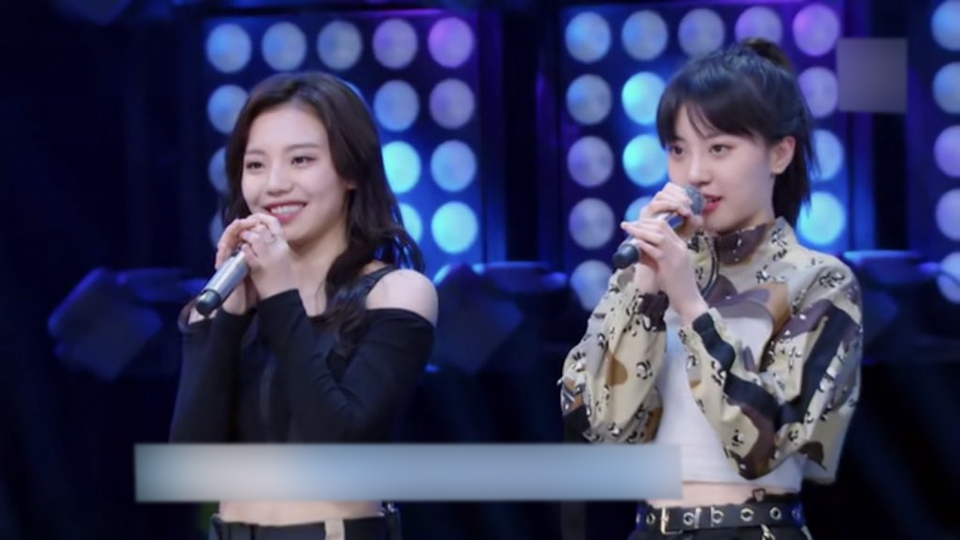 Man khoe vu dao sexy tai Thanh xuan co ban 2 hinh anh