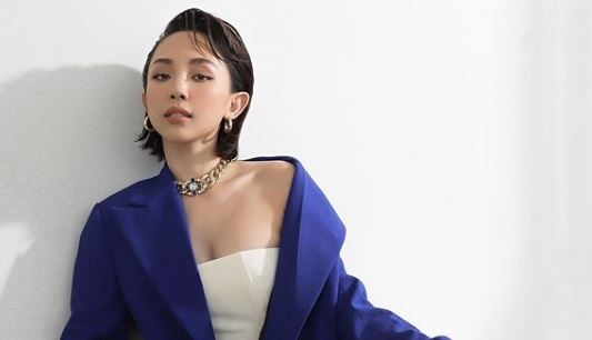 Toc Tien che ban hit 'Baby One More Time' hinh anh