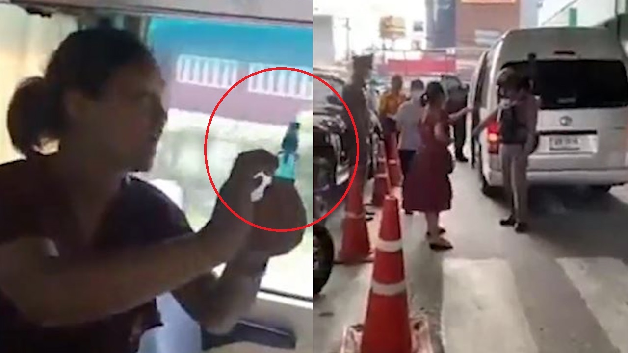 Nu du khach Trung Quoc bi bat vi nghi khac nho tren xe buyt hinh anh