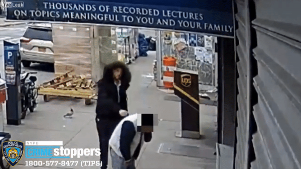 Nam thanh nien xo nga nguoi dan ong ho giua duong o My hinh anh