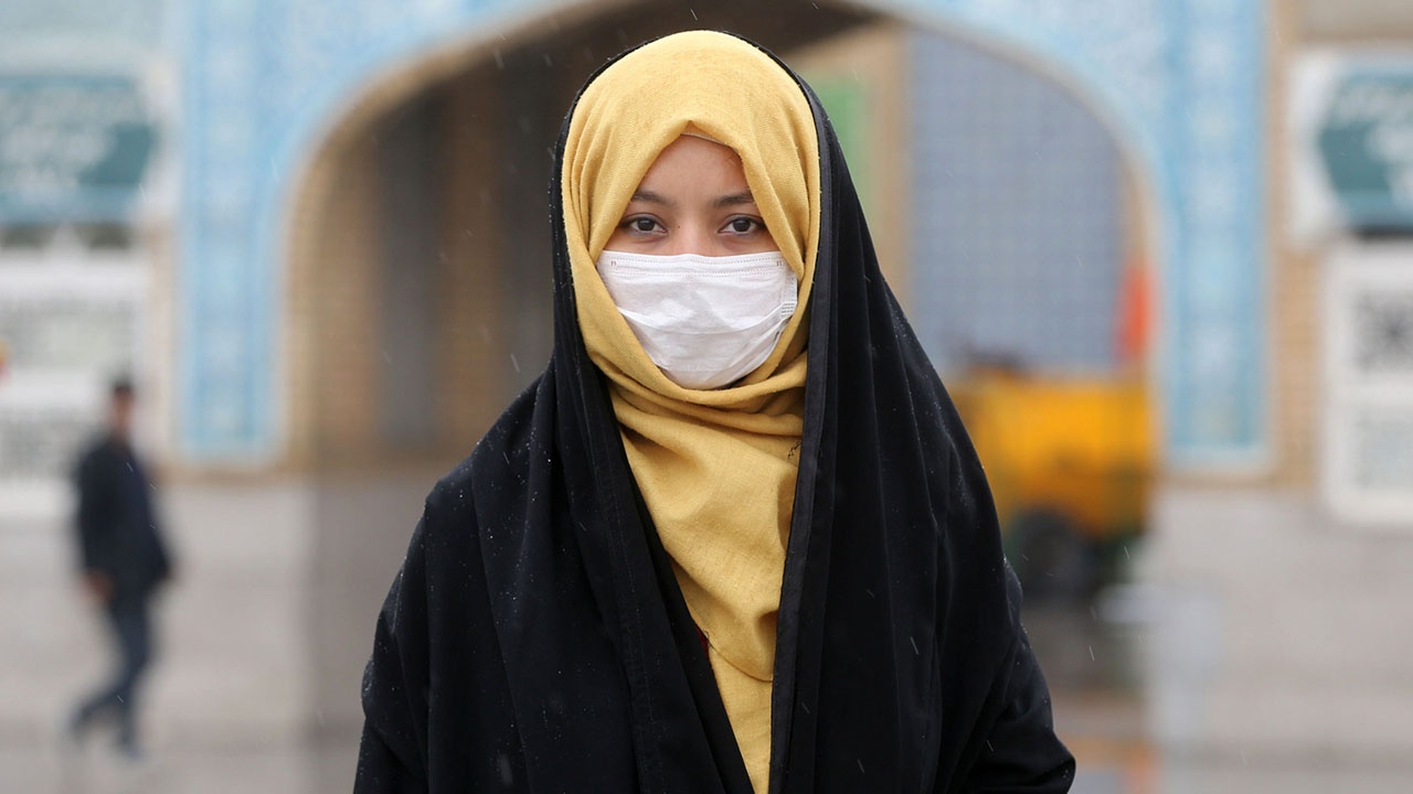 Dan Trung Dong phat long vi bi phong toa giua dich Covid-19 hinh anh