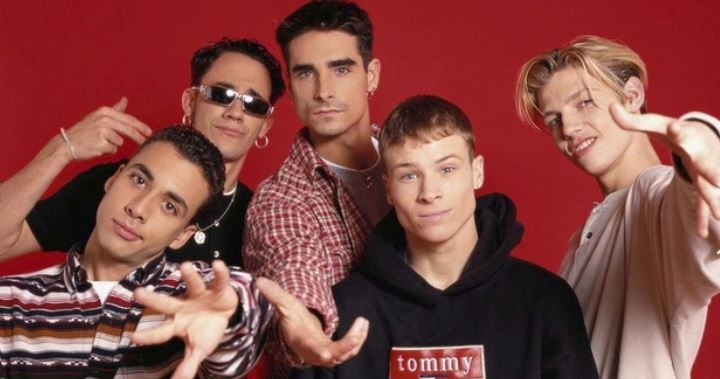 MV 'I Want It That Way' phien ban moi nguoi mot noi hinh anh