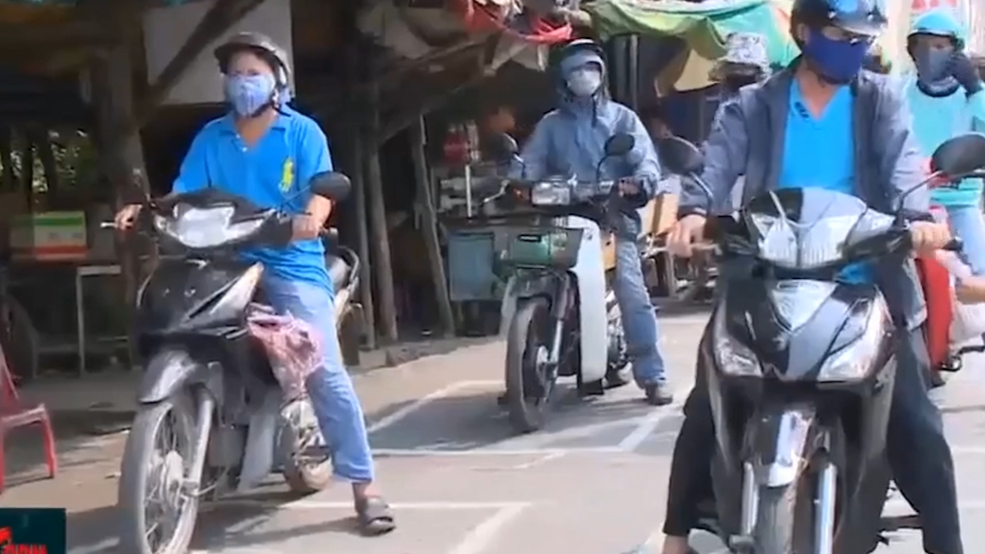 Ben pha o TP.HCM to chuc cho dung cach xa 2 m hinh anh