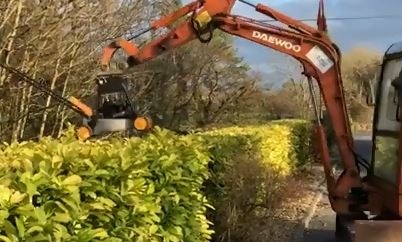 Dung can cau nang may cat de tia hang rao trong mua dich hinh anh