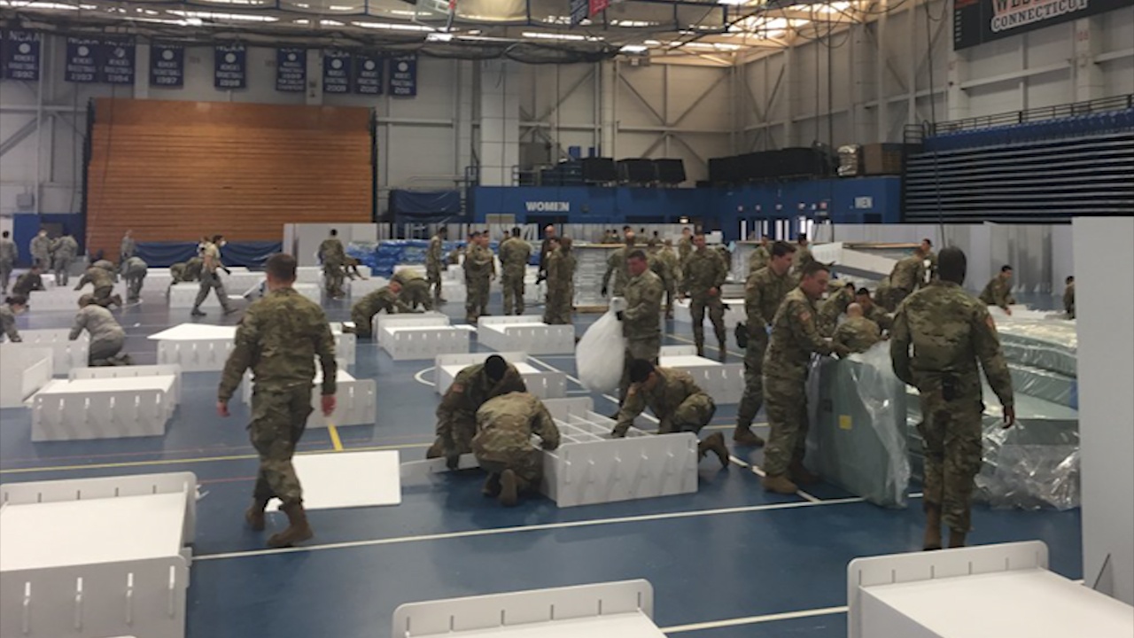 Quan doi My xay benh vien da chien than toc tu san thi dau hinh anh