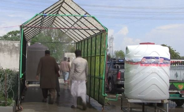 Duong ham khu trung duoc lap dat o Pakistan hinh anh