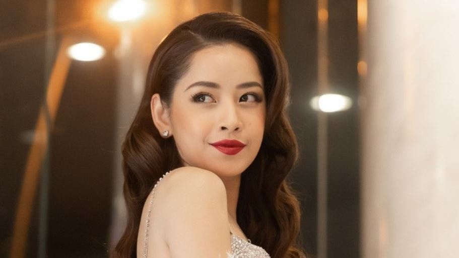 Chi Pu choi dan piano dieu luyen hinh anh