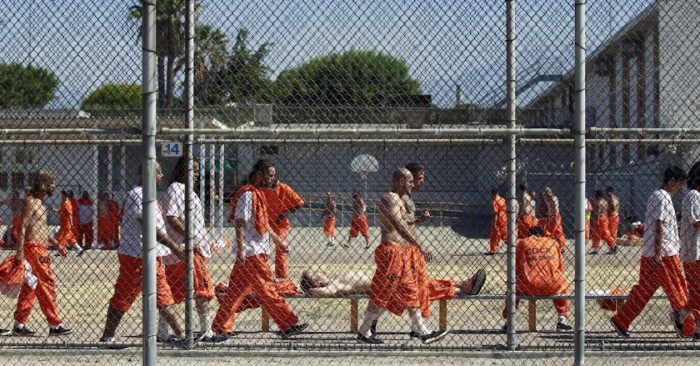 Cac nha tu dang doi mat voi kho khan trong dich Covid-19 hinh anh