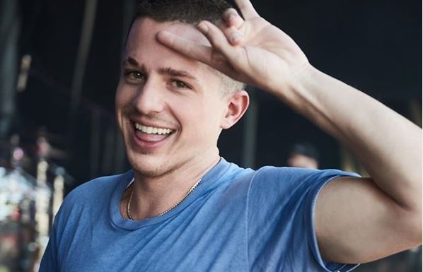 Charlie Puth ra mat bai hat ve cuoc song cach ly hinh anh