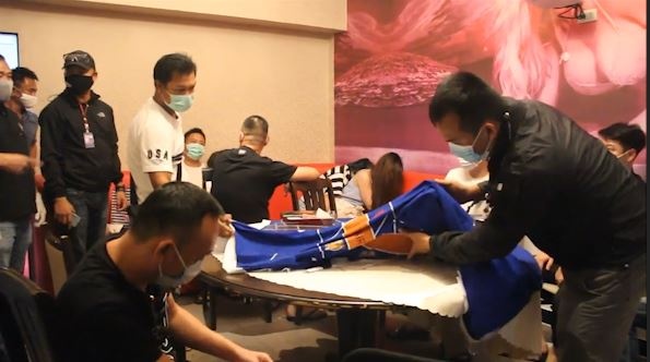 Canh sat Thai Lan bat giu o co bac hoat dong luc phong toa hinh anh