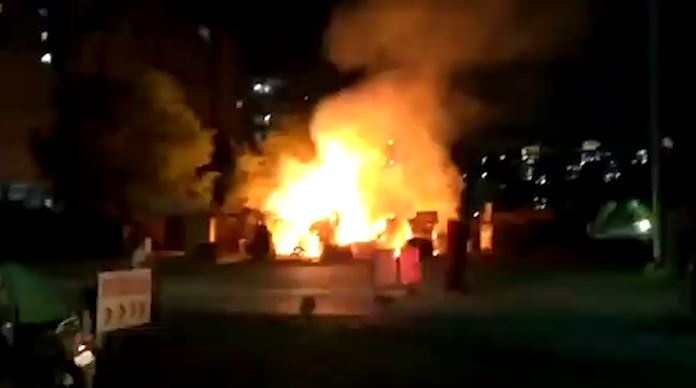 No lien tiep tai tram xang o An Do hinh anh