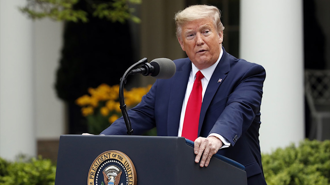 Tong thong Trump bi chi trich khi quyet dinh ngung tai tro cho WHO hinh anh