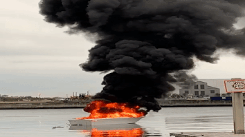 Gay chay lon khi dang tron dich tren thuyen hinh anh