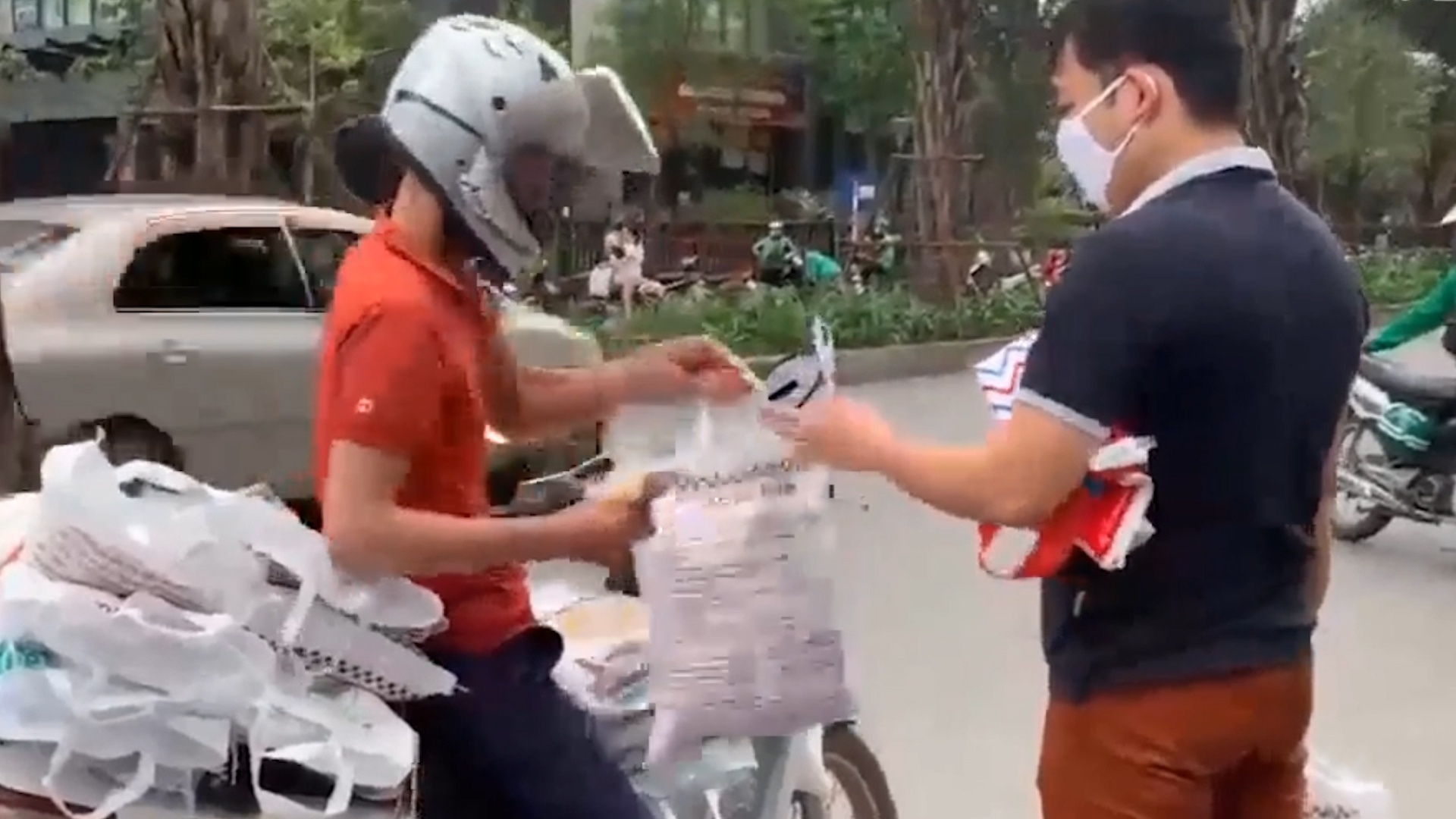 Doi nghe de muu sinh thoi dich Covid-19 hinh anh