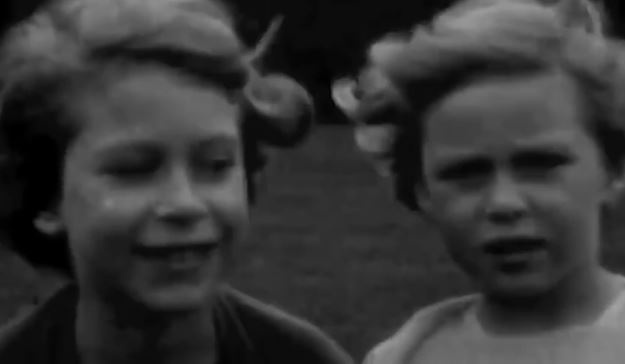 Hinh anh nu hoang Anh khi con nho duoc cong bo vao sinh nhat thu 94 hinh anh