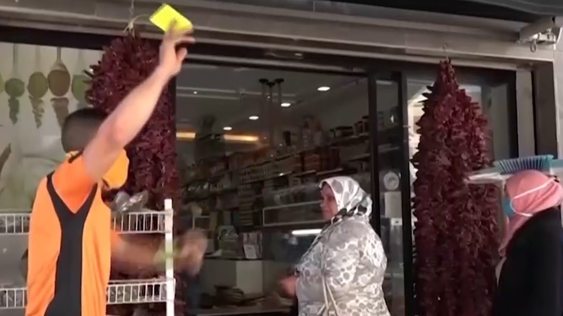 Trong tai gio the phat de chong dich Covid-19 hinh anh