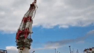 Can truc bi sap khien 12 nguoi bi thuong o Duc hinh anh