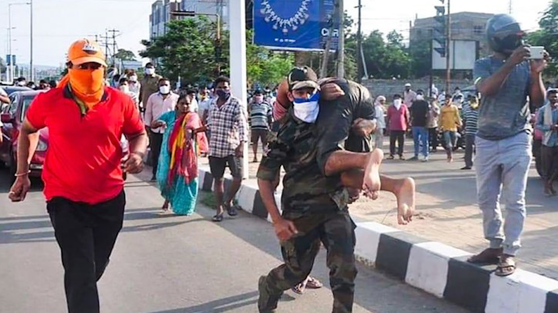 Ro ri khi doc tai nha may khien 8 nguoi chet va 1.000 nguoi nhap vien hinh anh